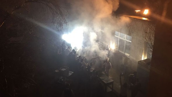 Meclis'i duman altı eden oylama partisi - Resim: 1