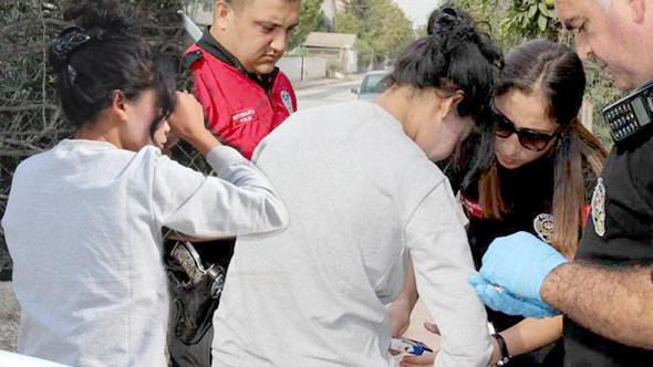 Bunu da gördük! Saçından çıkanlar şaşkına çevirdi - Resim: 1