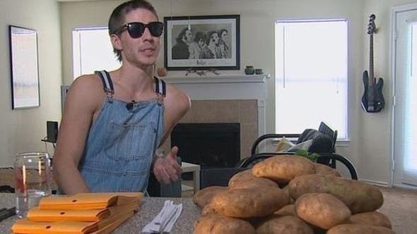 Yemek yerken aklına geldi şimdi paraya para demiyor - Resim: 1