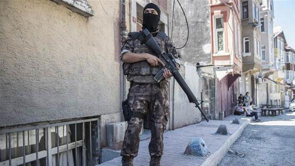 Polis zehir yuvalarını didik didik aradı - Resim: 1