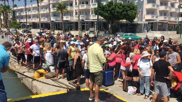 Kos'taki Türklerin tahliyesi için çalışmalar başladı - Resim: 2