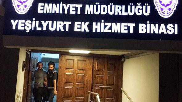 İzmir'de lüks villaya baskın! Vücut geliştirme şampiyonu gözaltında - Resim: 1