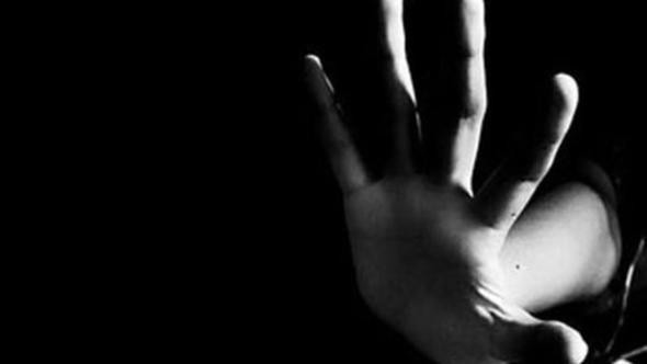 Veli sınıfa girince her şeyi gördü! Öğretmenin iğrençliğine bakın - Resim: 2