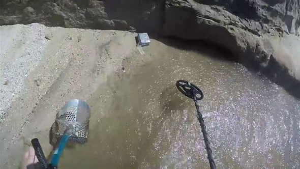 Bulduğu kutudan çıkanlar şoke etti - Resim: 2