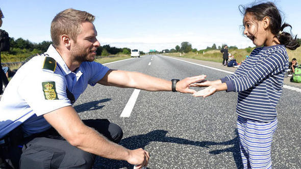 O mülteci kızın son haline bakın! Şimdi ne yapıyor? - Resim: 2
