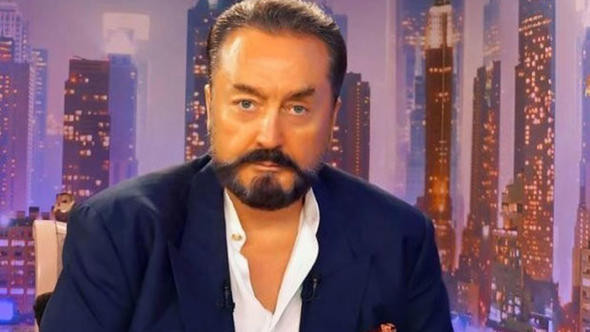 Adnan Oktar kimdir nereli hangi ülkenin casusu?  - Resim: 1