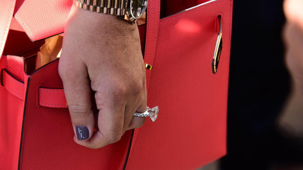 Demet Akalın'ın haciz edilen eşyalarına bakın! Eşini 2 dakikada... - Resim: 4