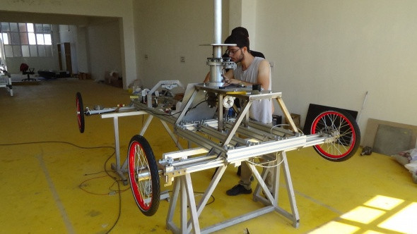 Rüzgarla çalışan araba yapıyorlar - Resim: 3