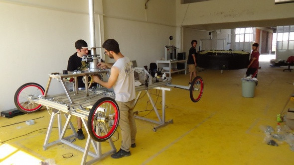 Rüzgarla çalışan araba yapıyorlar - Resim: 4