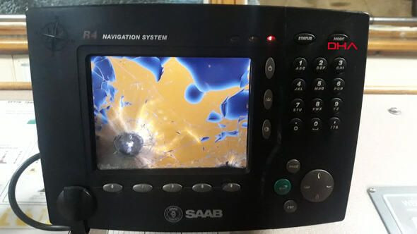 Mürettebatı kaçırılan gemide saldırının izleri - Resim: 3