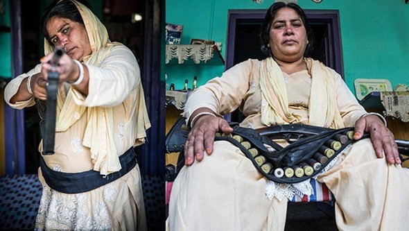 Tüfeğiyle tecavüzcülere engel oluyor kadınların umudu oldu - Resim: 1