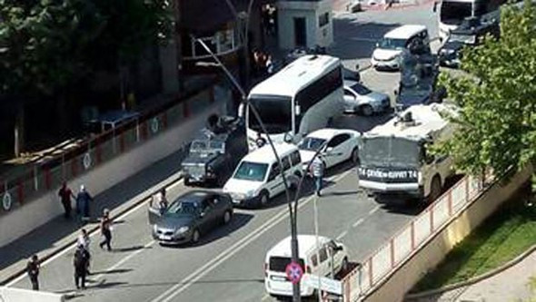 Gaziantep'de dev operasyon mahalle ablukaya alındı - Resim: 1