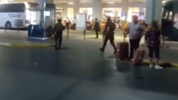  Atatürk Havalimanı'nda patlama! - Resim: 4