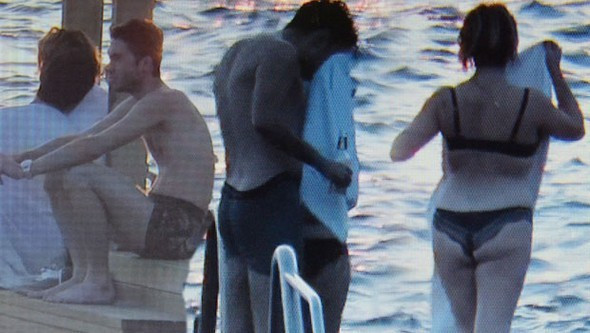 Şebnem Bozoklu'nun öpüştüğü genç kim? - Resim: 1