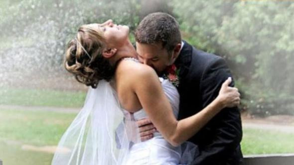 Önce yerden yere vurdular sonra 'Evlendiğiniz gece uyku tutmadı' - Resim: 1