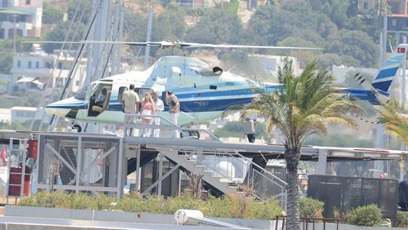 Zuhal Topal'ın Naz'ı Ağaoğlu'nun teknesinde! - Resim: 2