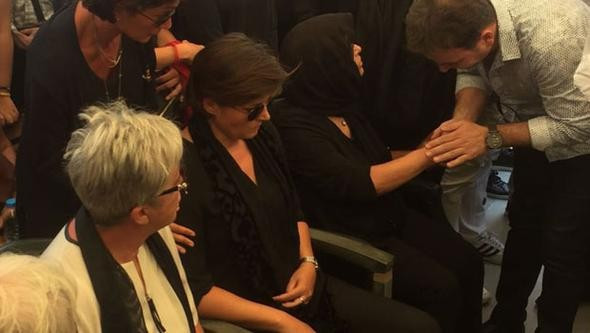 Vatan Şaşmaz'ın hamile eşi Yasemin Adalı'nın eşine son vedası - Resim: 1