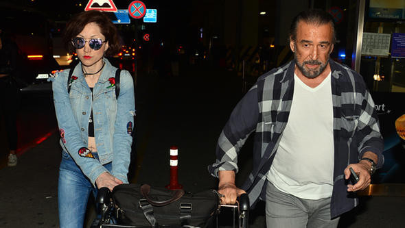 Cihan Ünal, 35 yaş küçük arkadaşıyla yakalandı panik oldu - Resim: 1