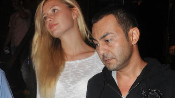 Serdar Ortaç'tan Demet Akalın'a destek: Yazıklar olsun - Resim: 2