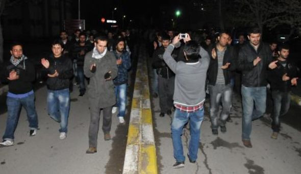 Sivas'ta gergin saatler! - Resim: 3