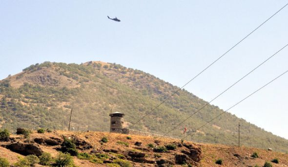 Askeri konvoya bombalı saldırı!  - Resim: 4