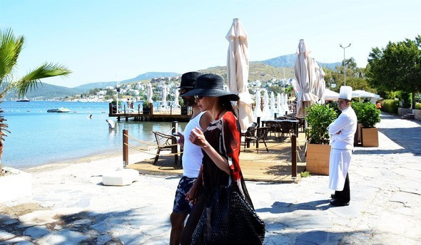 Lahmacun 60 liraydı şimdi sinek avlıyorlar - Resim: 4