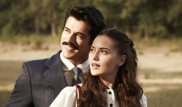 Aşkları dizide başladı mutlu sona kavuştu evlendiler!  - Resim: 2