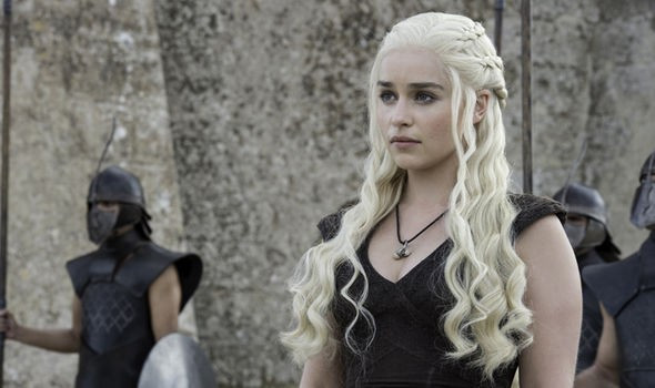  Emilia Clarke'tan Grinin Elli Tonu itirafı! - Resim: 4
