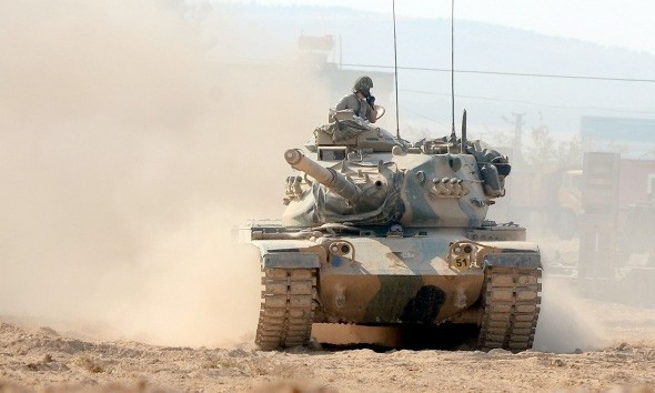 Suriye sınırında hareketli dakikalar tanklar ilerliyor - Resim: 1