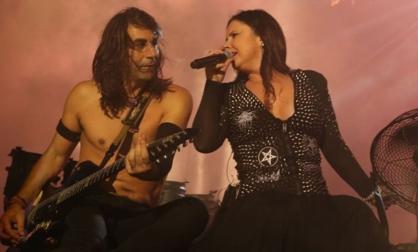 Saat'ten Kürk Mantolu Madonna açıklaması - Resim: 1