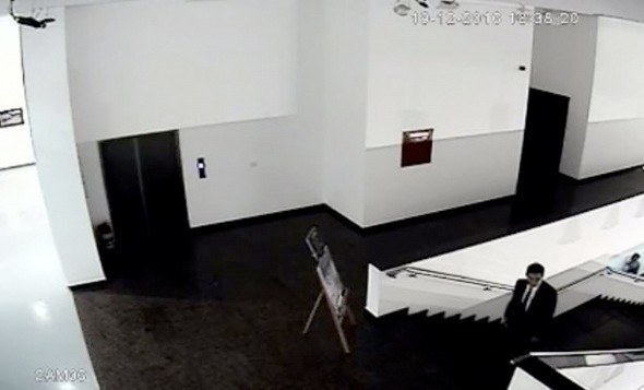 Karlov'u öldüren Mevlüt Altıntaş'ın vurulma anı - Resim: 3