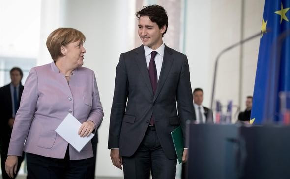 Merkel ve Trudeau’nun bu hali olay oldu! - Resim: 1