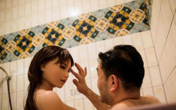 Bekarlar için yaptılar! Çin malı cinsel ilişki robotları... - Resim: 1