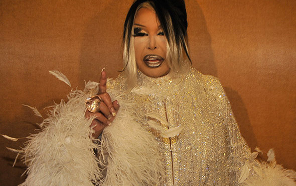 Bülent Ersoy'dan veryansın! Tuvalete giderken bile...  - Resim: 1