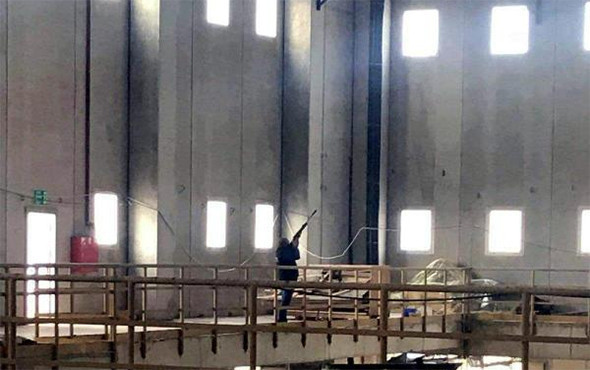 Fabrika müdürü böyle görüntülendi! Soruşturma... - Resim: 1