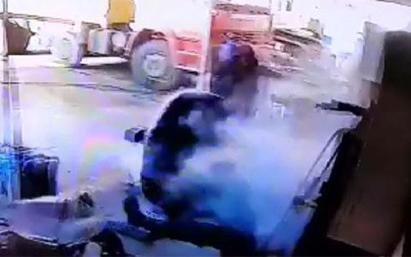 Tamir ettiği lastik bomba gibi patlayınca... - Resim: 3