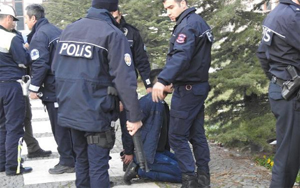 Valilik önünde hareketli anlar! Pompalı ile koşunca... - Resim: 4