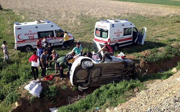Elazığ'da trafik kazası: 2 ölü, 3 yaralı - Resim: 1