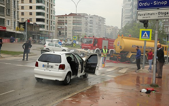 Kırmızı ışıkta alev aldı; sulama aracıyla söndürüldü! - Resim: 4