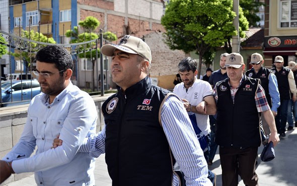 Eskişehir'de büyük FETÖ operasyonu: Memurlar, işçiler.... - Resim: 4