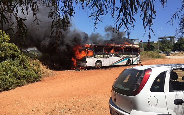 Antalya Konyaaltı'nda tur otobüsü alev alev yandı! - Resim: 3