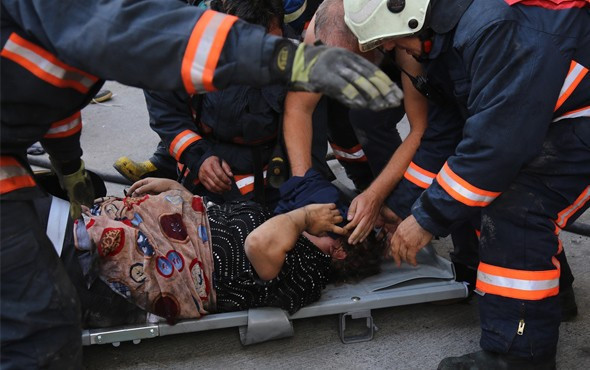 Bayrampaşa'da patlama sonrası yangın ölü ve yaralılar var! - Resim: 4