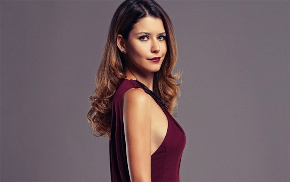 Evlere temizliğe gidiyordu şimdi Türkiye'nin en sevilen sanatçılarından - Resim: 1