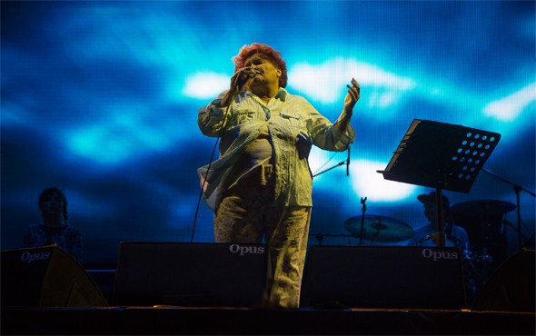 Zeytinli'de Selda Bağcan ve Athena rüzgarı esti - Resim: 1