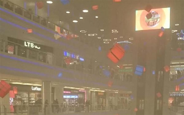 AVM'de büyük panik: Duman altında kaldı! - Resim: 1