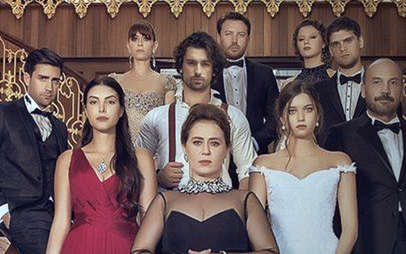 Telefonundan çıplak fotoğraflar çıktı 'Akşam yemeği karşılığında...' - Resim: 1