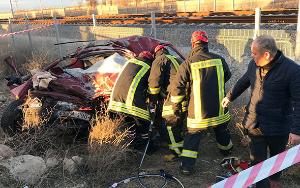 Katliam gibi kaza: Bir aile yok oldu! - Resim: 1