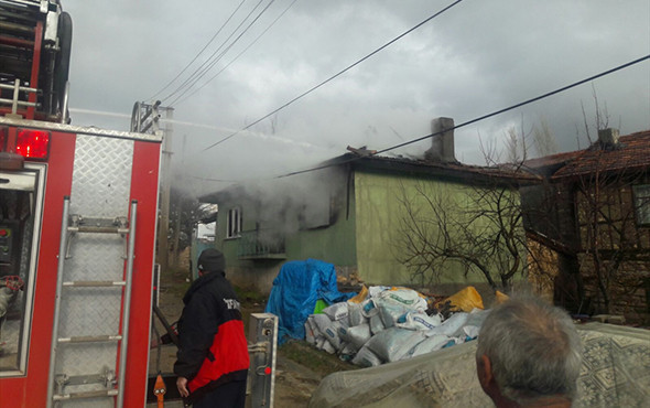 İnanılmaz trajedi: Evlerinin yandığını gören çift kalp krizi geçirdi! - Resim: 1