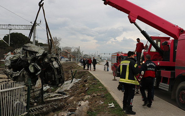 Üniversitelilerin feci kazası: Çok sayıda ölü ve yaralı var! - Resim: 4
