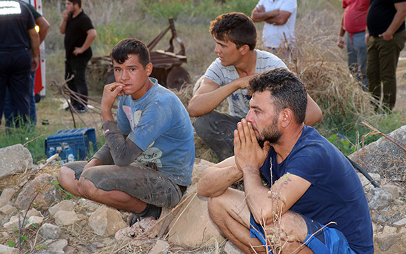 Korkunç ölüm: Akıma kapılan işçi tellerde asılı kaldı! - Resim: 3